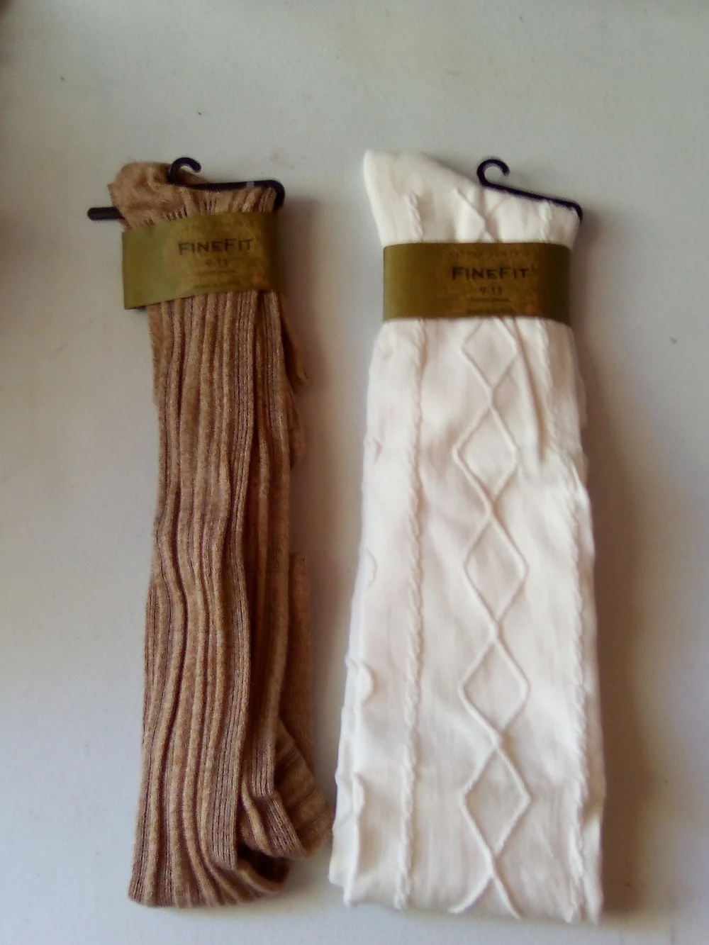 Women’s Ribbed Socks - White and Tan ( Bag B )